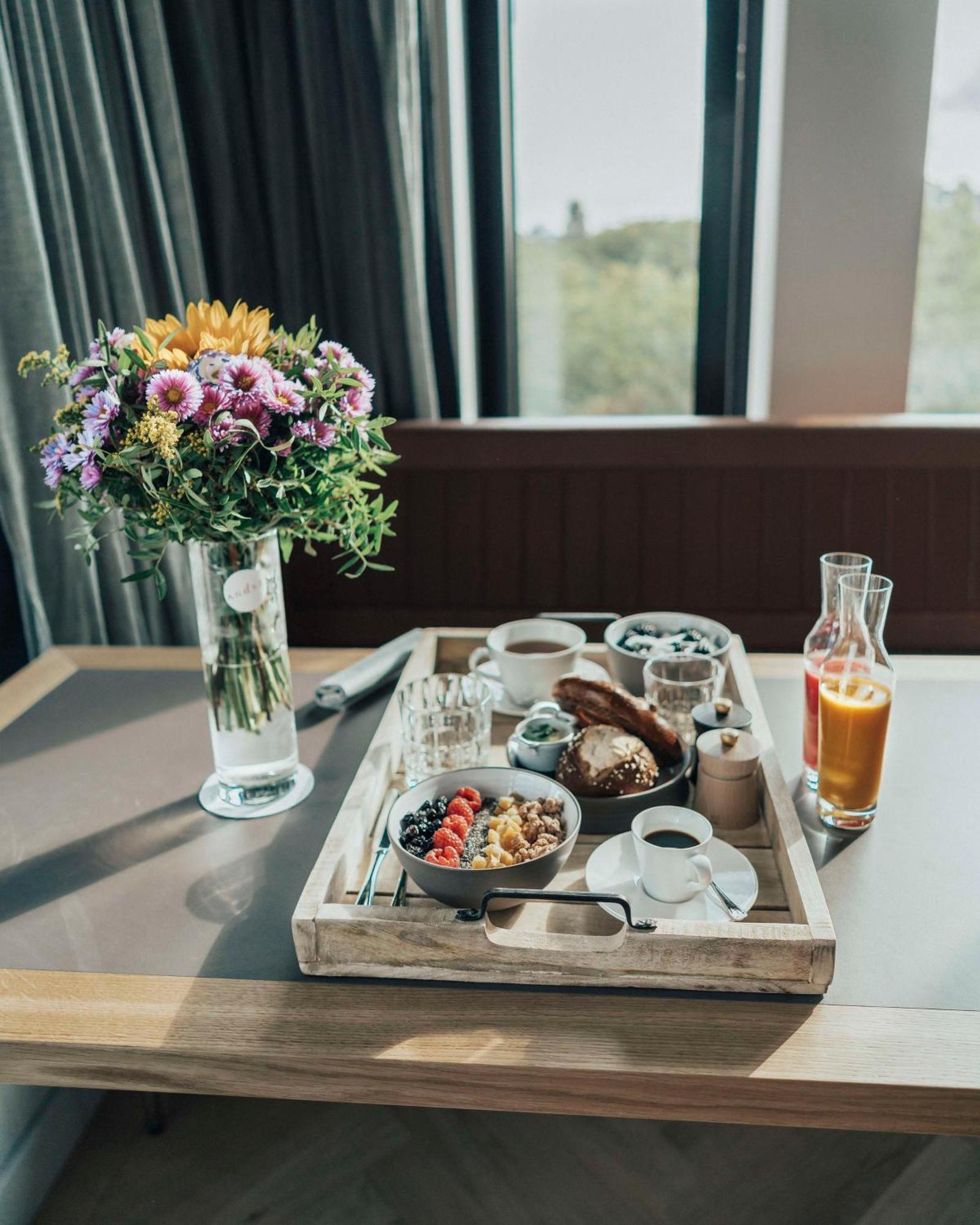 Andaz Munich Schwabinger Tor, By Hyatt Hotel Exterior foto Room service